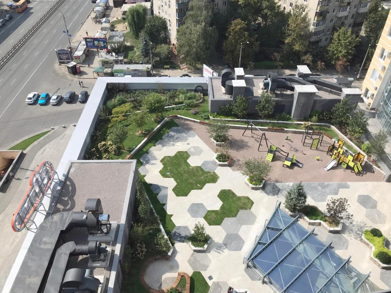 קייב Black&White Apartment In Smart Plaza מראה חיצוני תמונה